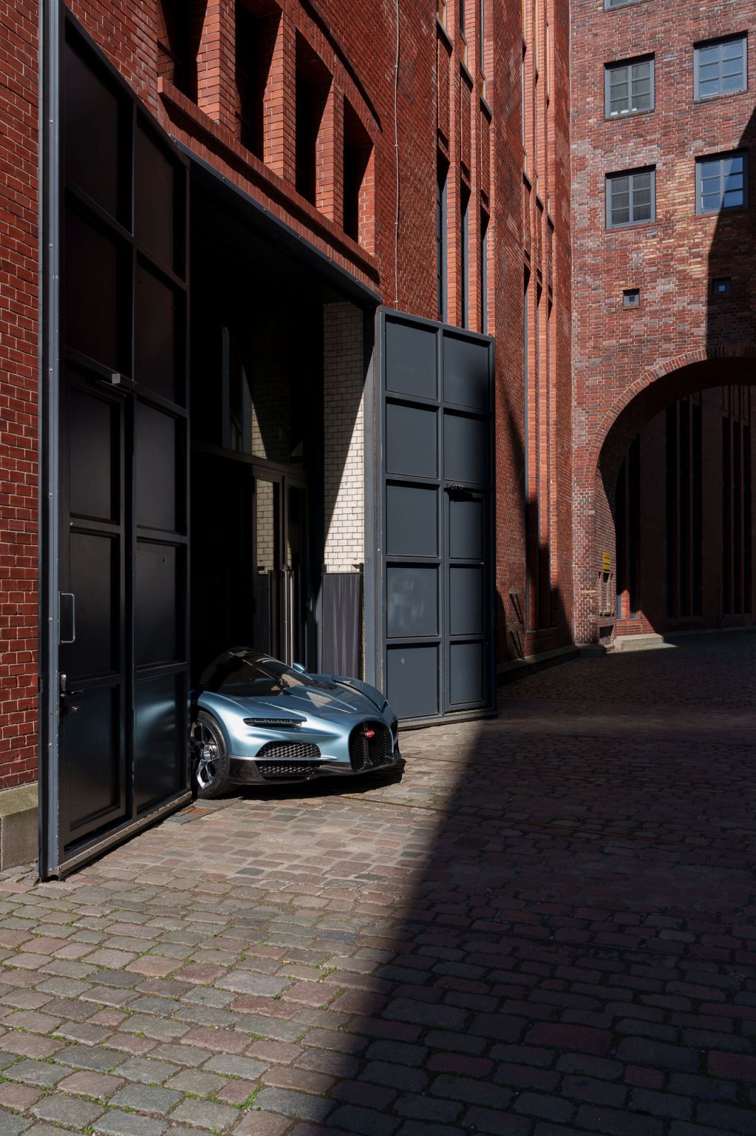 Bugatti inaugura su nuevo estudio de diseño en un antiguo club de techno en Berlín