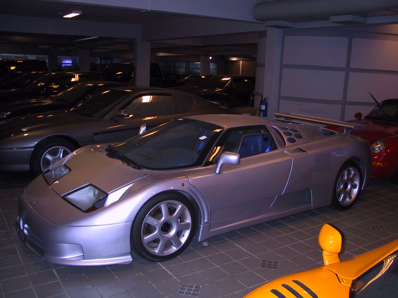 Bugatti EB110 SS en la colección del Sultán de Brunéi