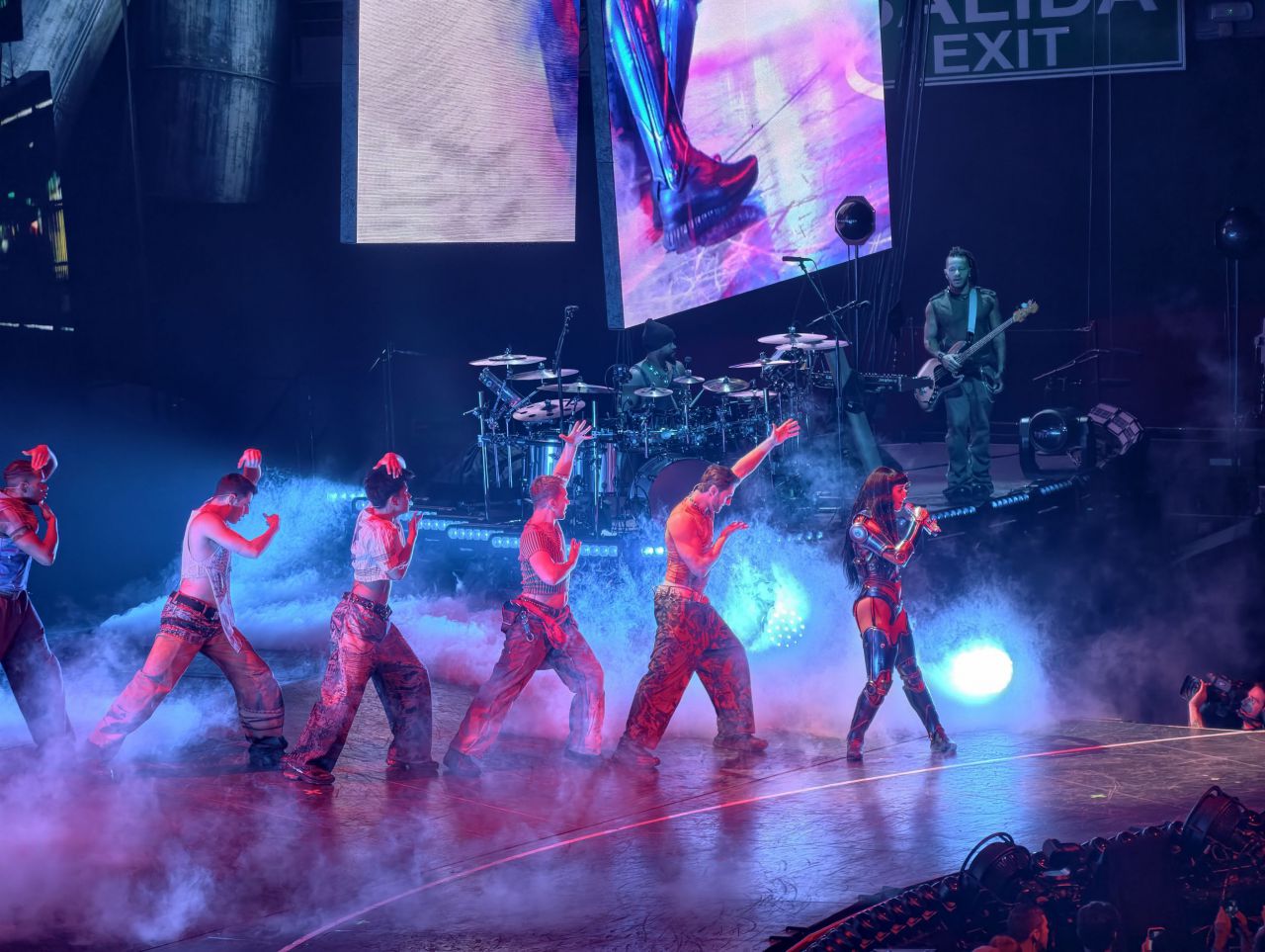 Katy Perry durante su actuación en el Movistar Arena