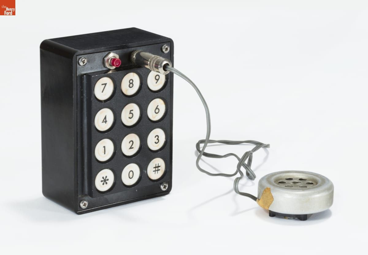 La caja azul, el primer negocio de Steve Jobs y Steve Wozniak antes de fundar Apple