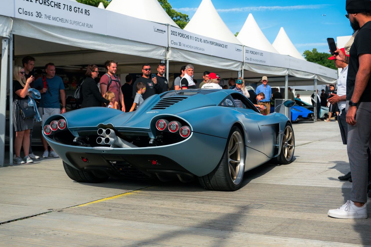 Pagani Huayra Codalunga