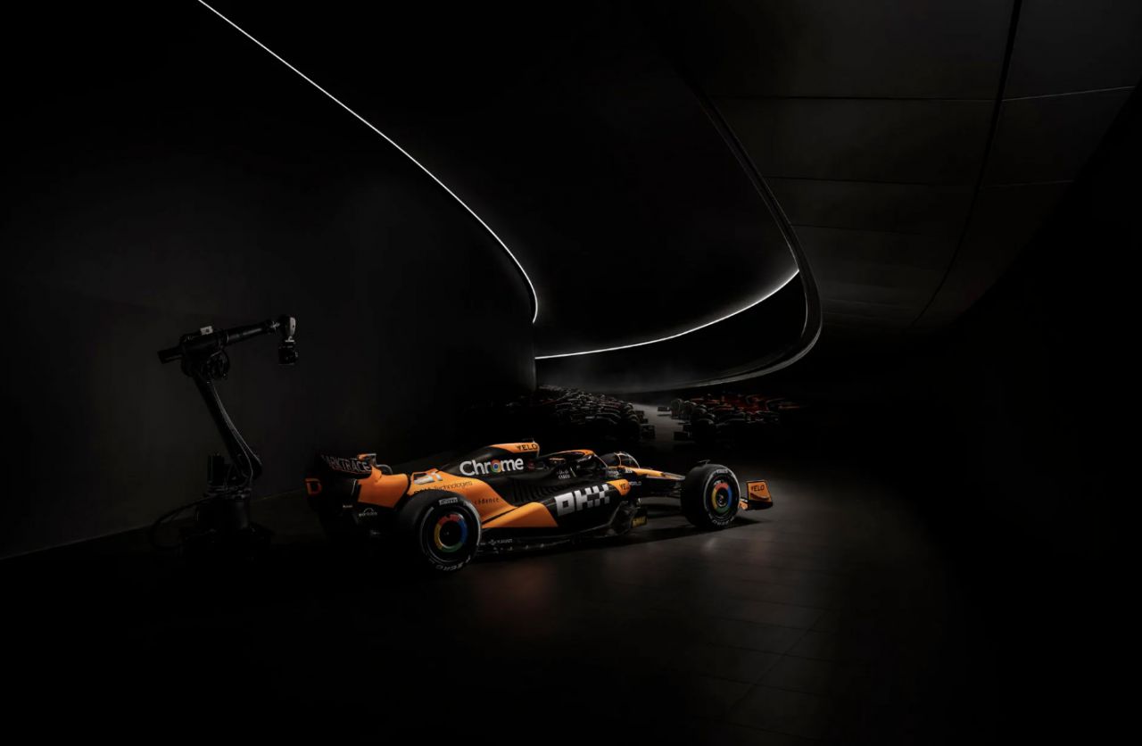 McLaren MCL38