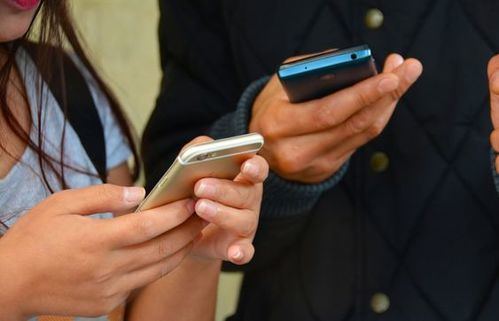 Ya son un tercio los españoles que miran el móvil cada vez que reciben una notificación
