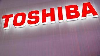 Toshiba planea el despido de 7.000 empleados y la venta de activos para regenerarse
