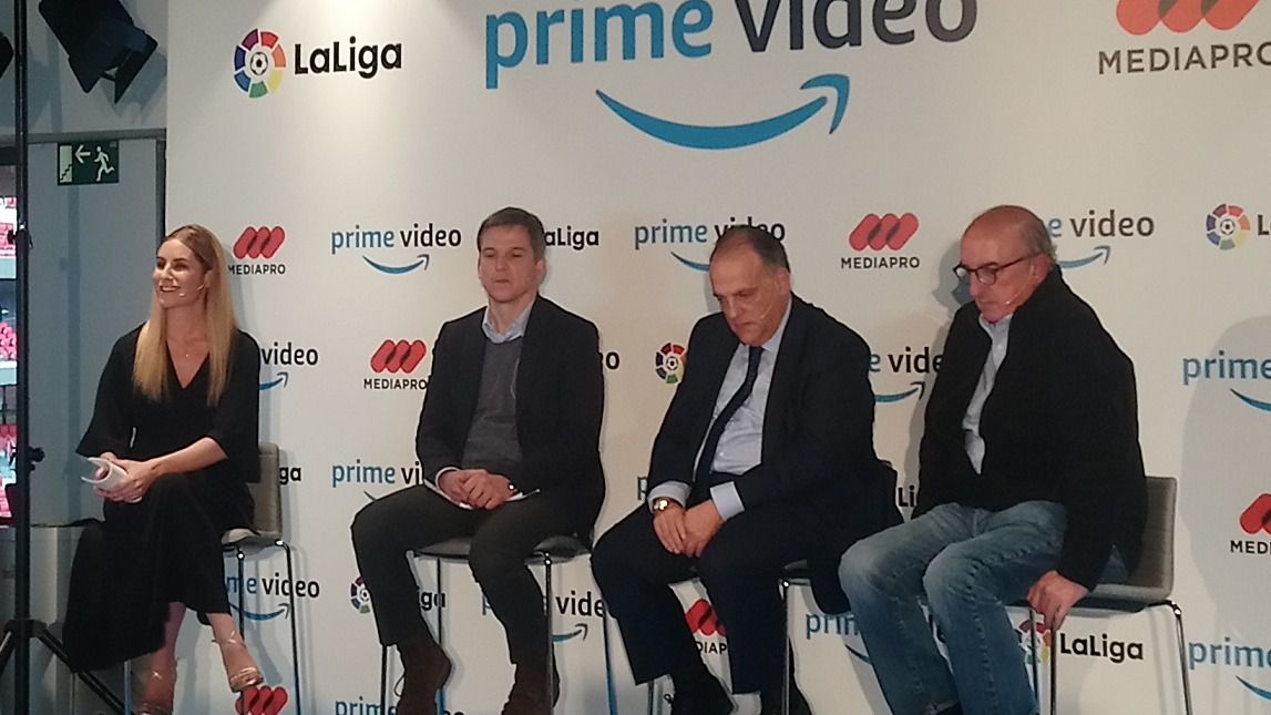 Izq a Dcha: Georgina Brown (Amazon), Christoph Sneider (Amazon), Javier tebas (LFP) y Jaume Roures (Mediapro)