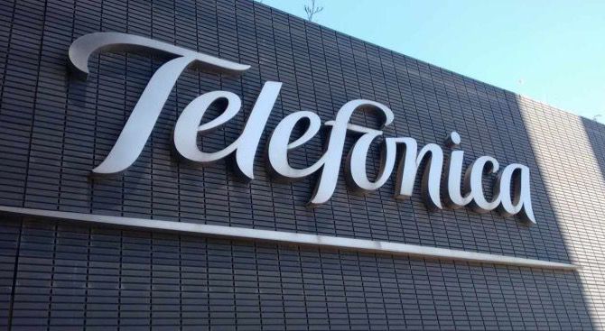 Telefónica gana un 11,6% más hasta alcanzar los 2.721 millones de euros y revisa sus previsiones de crecimiento
 