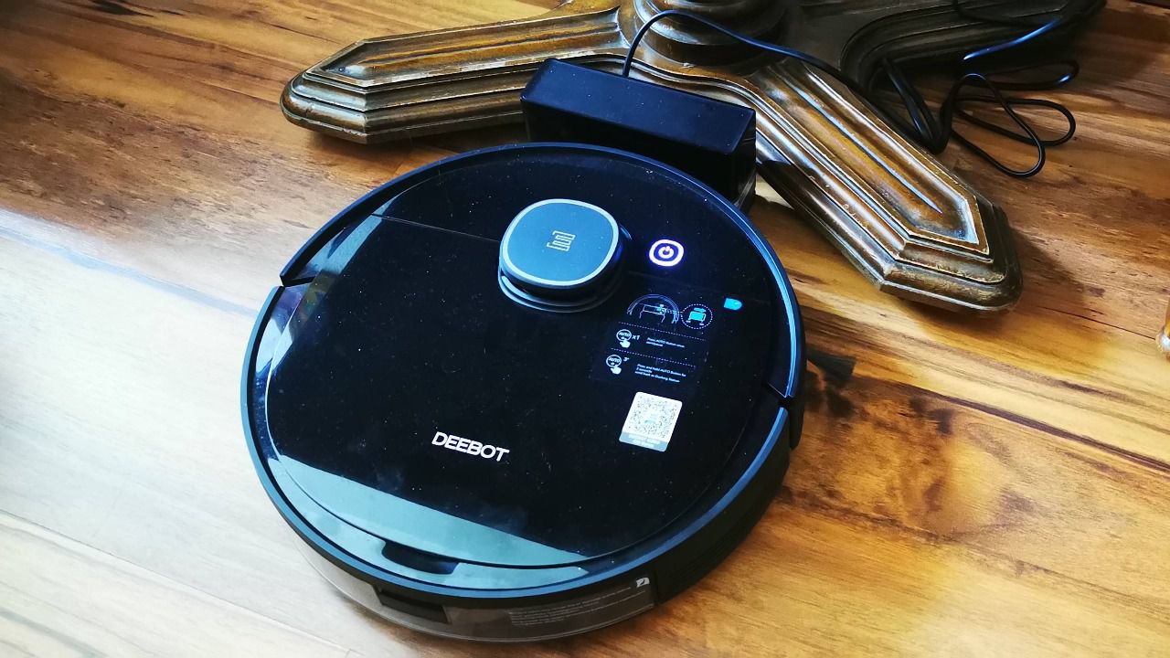 Deebot OZMO 920 de Ecoovacs, ¡que aspiere y friegue otro!