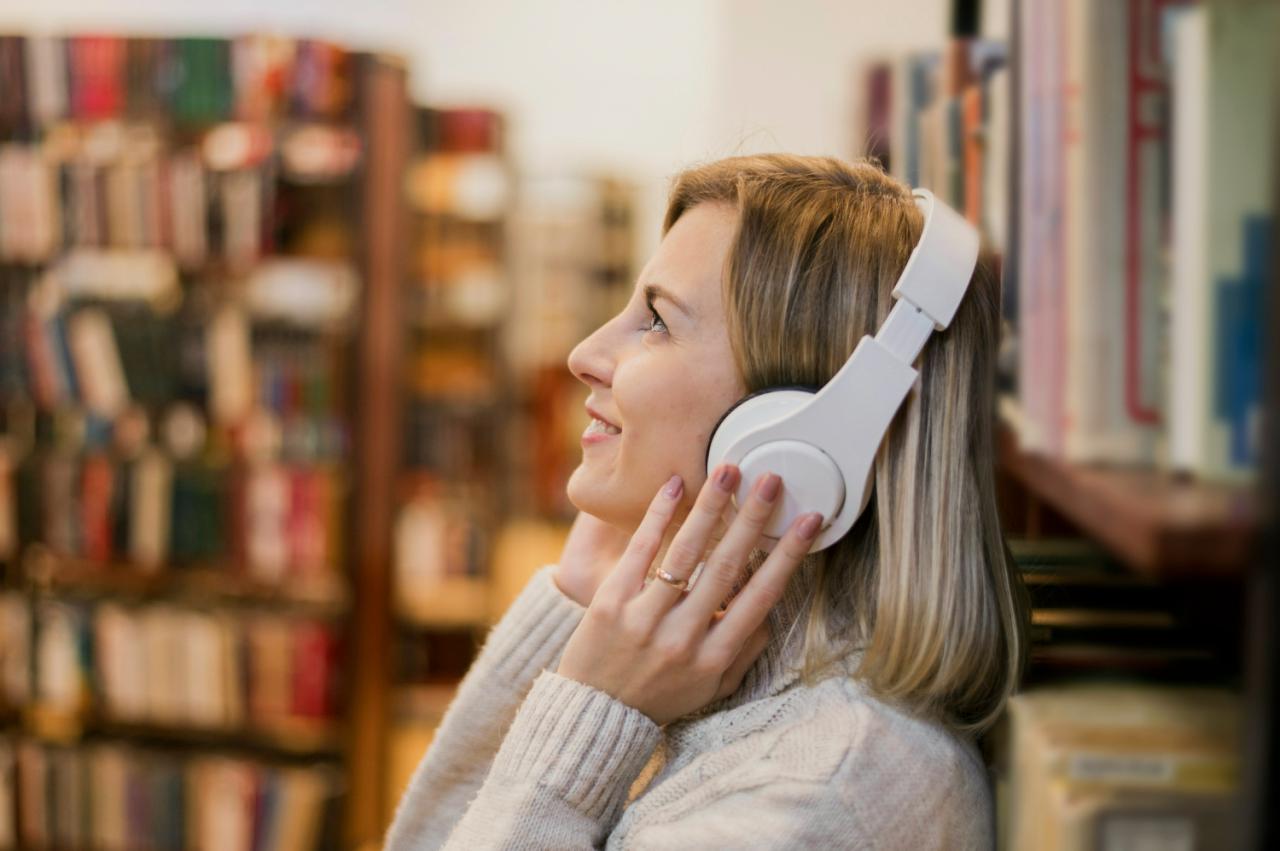 La escucha de audiolibros se dispara en España y el 30% de los oyentes planea aumentar su consumo