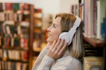 La escucha de audiolibros se dispara en España y el 30% de los oyentes planea aumentar su consumo