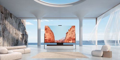 TCL planta cara a Samsung en su terreno
