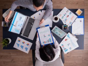 Las pymes lideran el optimismo de crecimiento en 2026, mientras las grandes empresas apuestan por la IA y la digitalización