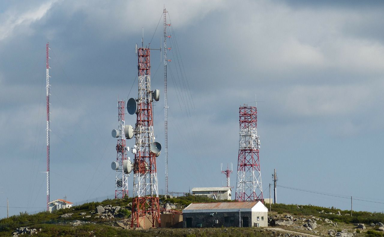 La CNMC defiende que las telecos paguen los costes por las interferencias de la 5G con la TDT