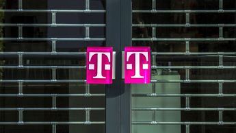 Cellnex tira la toalla en la compra de las torres de Deutsche Telekom