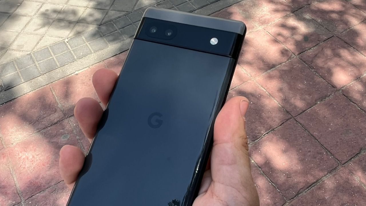 El compacto y potente Google Pixel 6a llega por fin a España