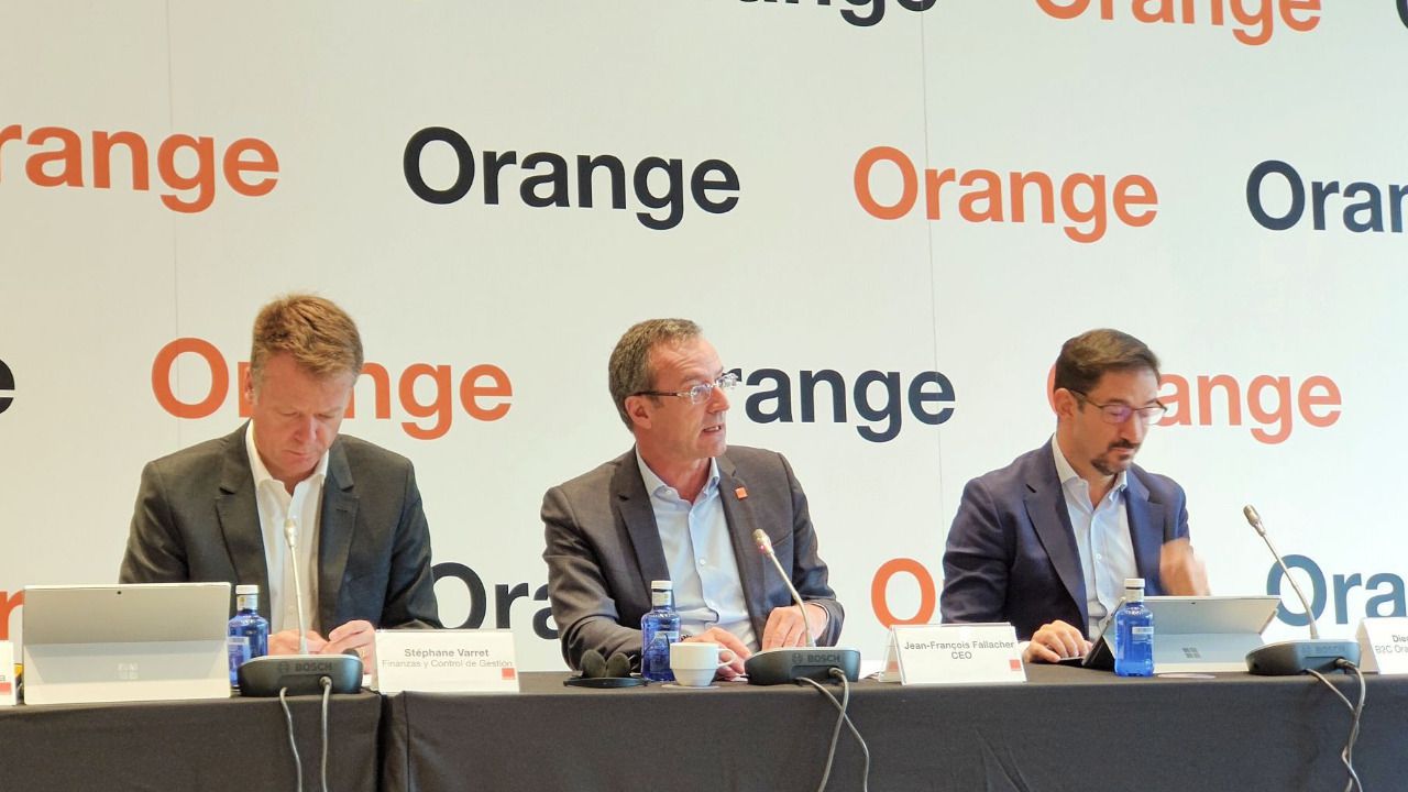 El equipo directivo de Orange España presenta los resultados económicos relativos al tercer trimestre de 2022