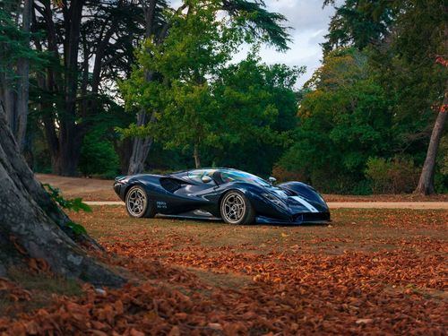 De Tomaso P72 en los jardines de Blenheim Palace