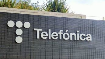 La CNMC advierte a Telefónica que la venta de cobre no cambia sus obligaciones