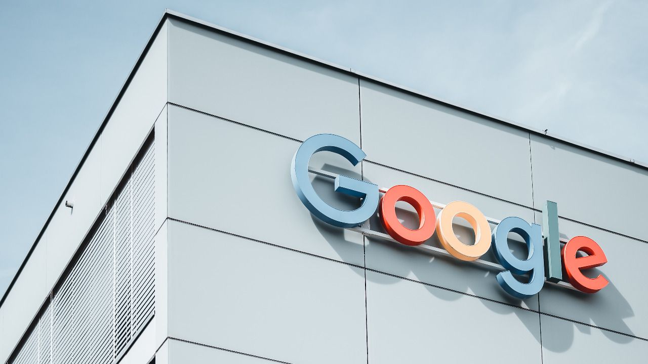 La CNMC expedienta a Google por posibles prácticas anticompetitivas contra la prensa