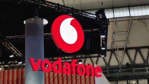 Los ingresos de Vodafone en España caen un 6,5% y anuncia una 'revisión estratégica'