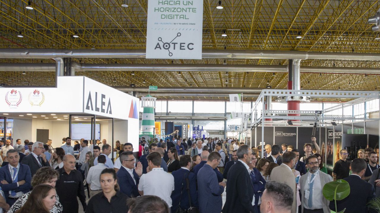 Aotec clausura su feria en Alicante superando su récord con más de 4.000 asistentes