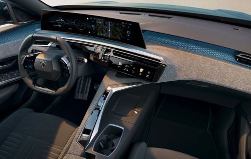 Peugeot avanza su nuevo i-cockpit panorámico que montará el Peugeot 3008