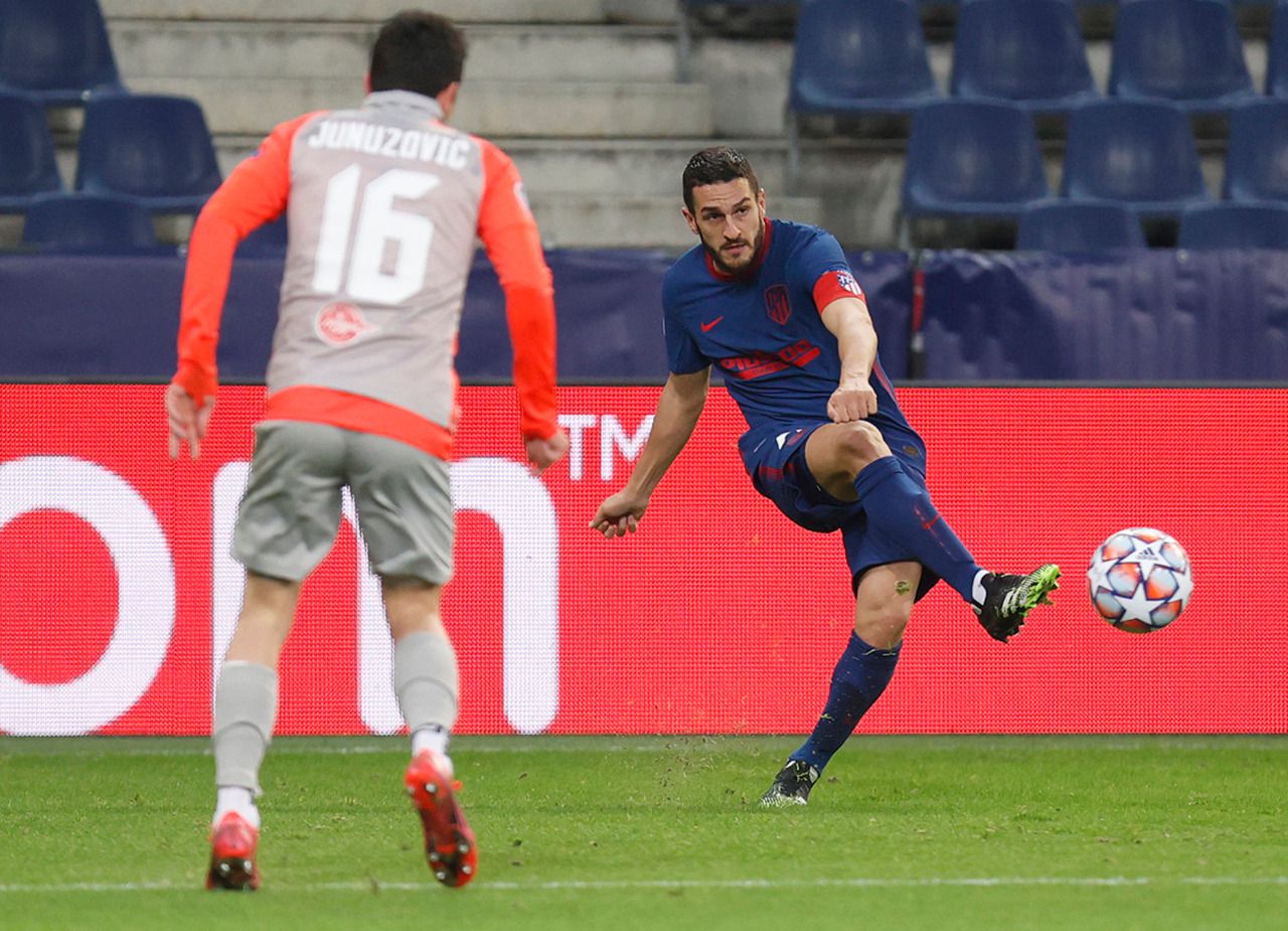 Instantánea del encuentro entre el Atlético de Madrid y el RB Salzburgo en Champions League 