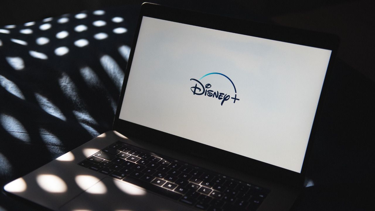 Disney+ introduce una suscripción con publicidad y prepara cambios para las cuentas compartidas