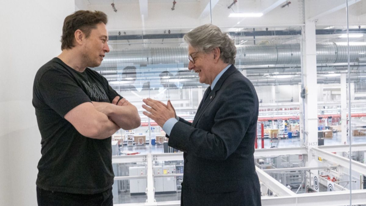 Elon Musk y Thierry Breton