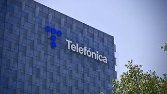 Telefónica prepara la salida de hasta 5.000 empleados