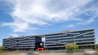 Los sindicatos temen despidos ante la venta de Vodafone, pese a la negativa de Zegona