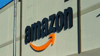 La CNMC archiva la denuncia contra Amazon, Booking y Tripadvisor por reseñas falsas