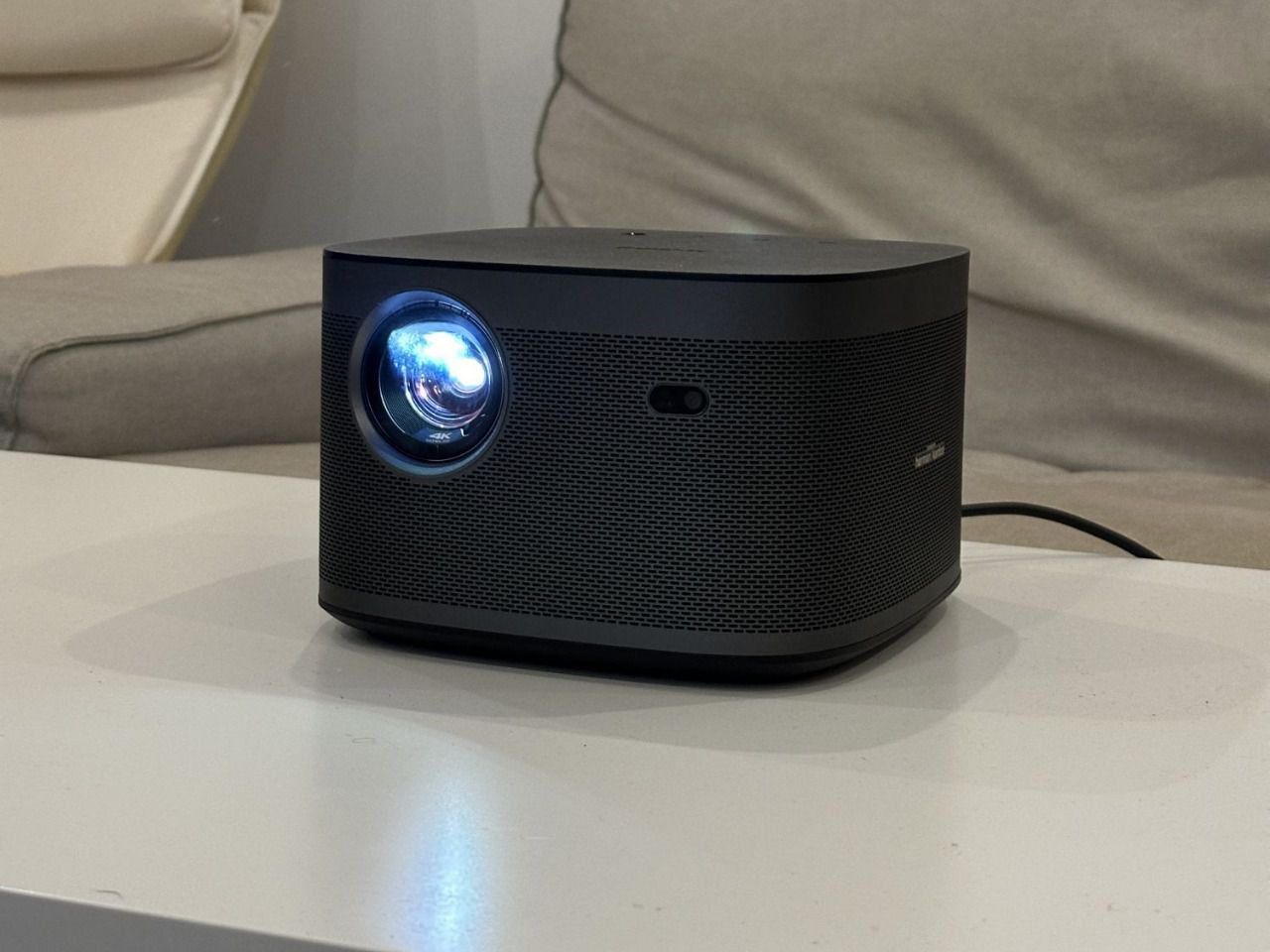 Análisis XGIMI Horizon Pro: Características generales, proyección 4K y  sonido Harman Kardon