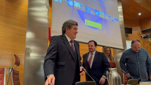 José Luis Escrivá, ministro de Transformación Digital y Función Pública, durante su comparecencia en el Senado