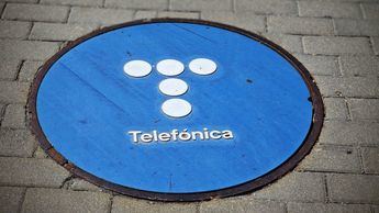 El Gobierno arranca la entrada en Telefónica comprando un 3% del capital