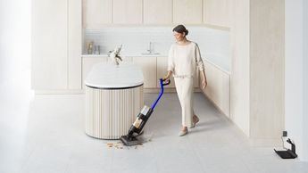 Dyson crea una fregona eléctrica e inalámbrica para reinventar la limpieza del hogar