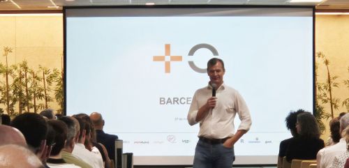 Meinrad Spenger, CEO de MasOrange, durante un encuentro con clientes en Barcelona