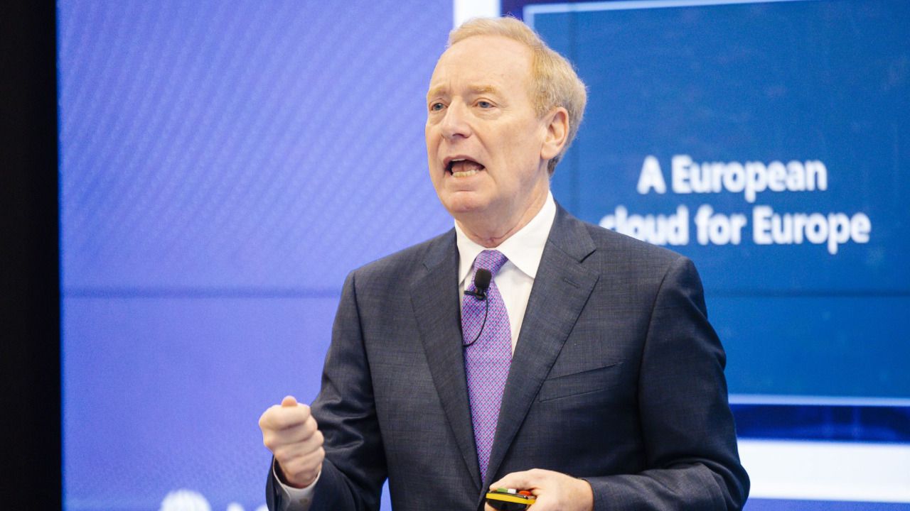 Brad Smith, presidente de Microsoft, durante su intervención en el Atlantic Council