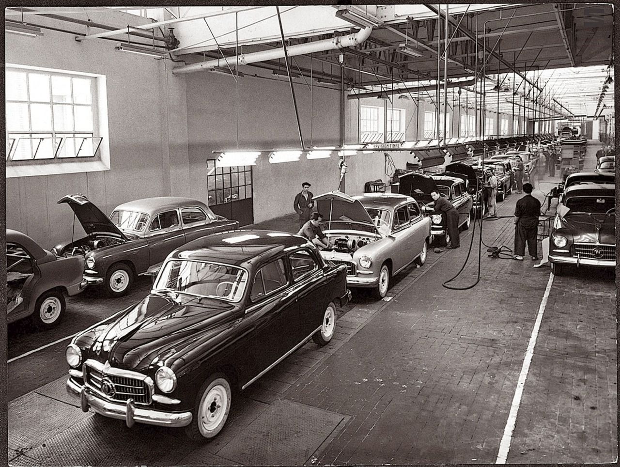 SEAT cumple 75 años: diseño, historia y futuro sobre ruedas