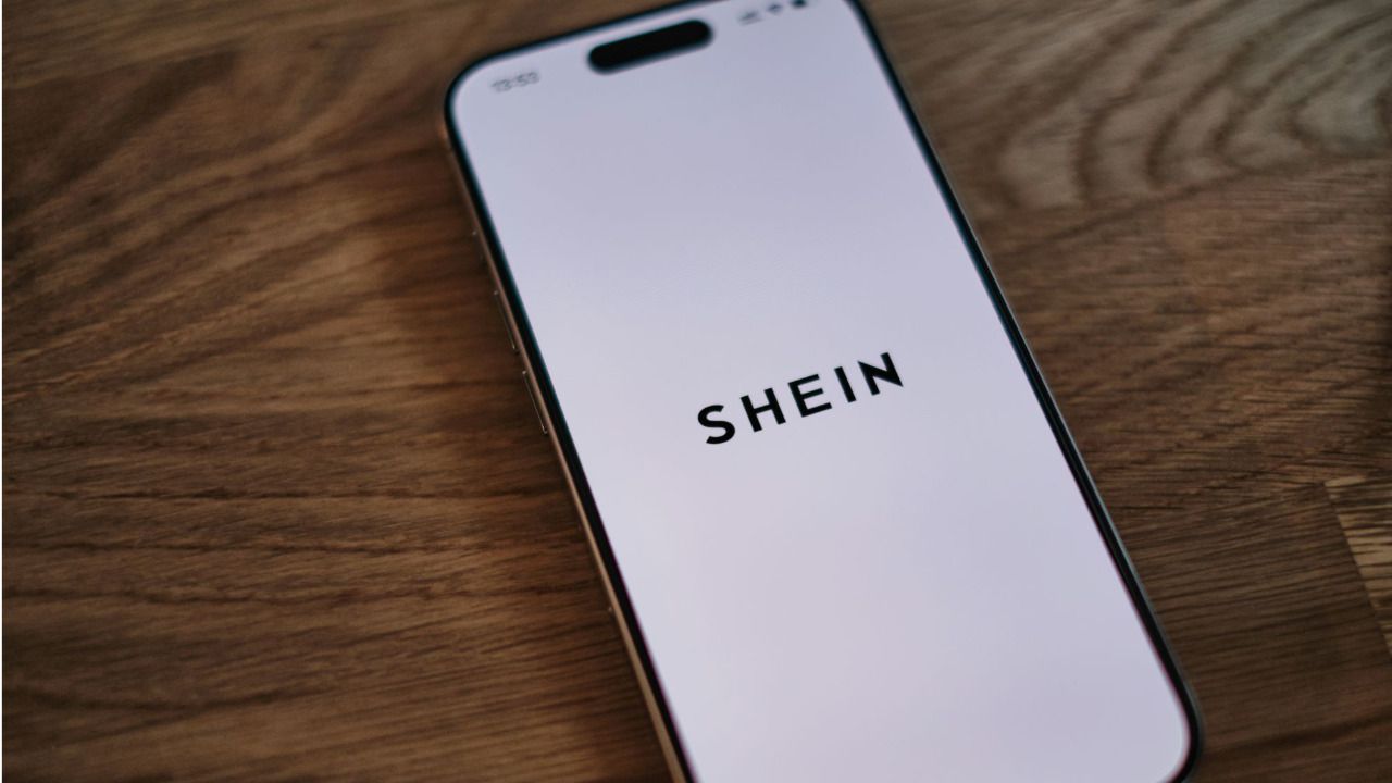 Bruselas acusa a Shein de engañar a los consumidores