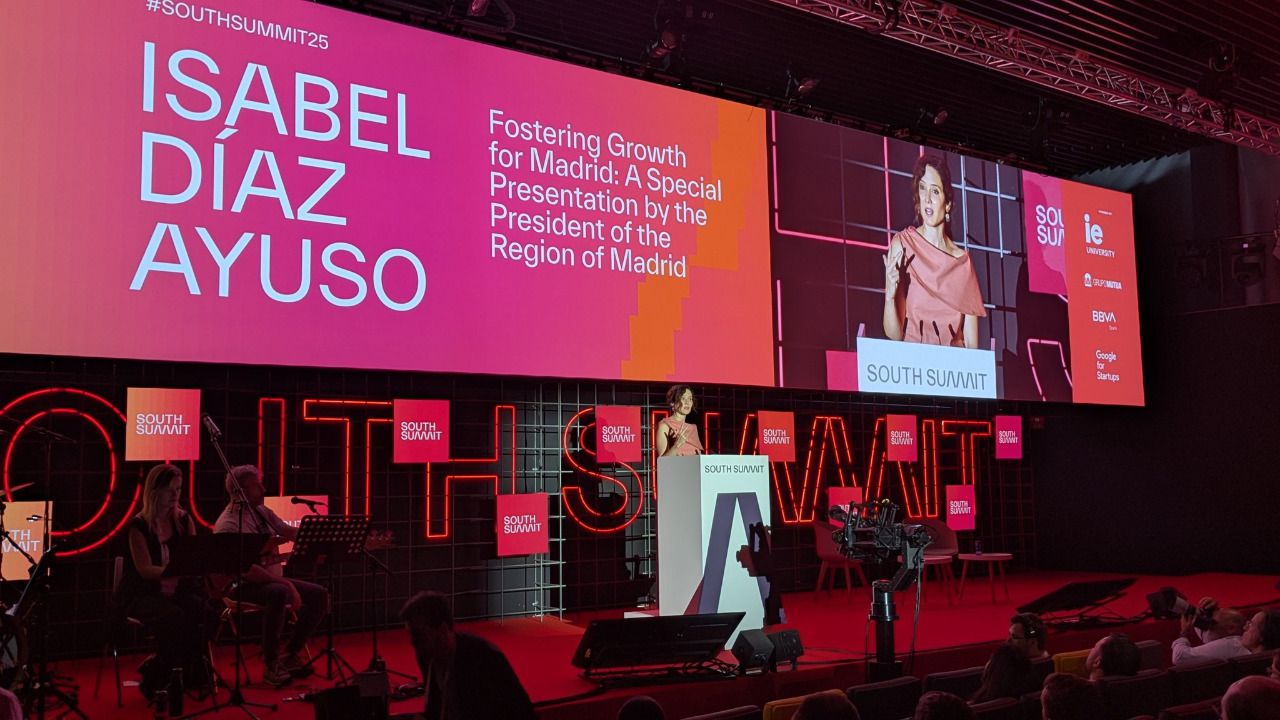 Isabel Díaz Ayuso, presidenta de la Comunidad de Madrid, durante su intervención en South Summit 2025