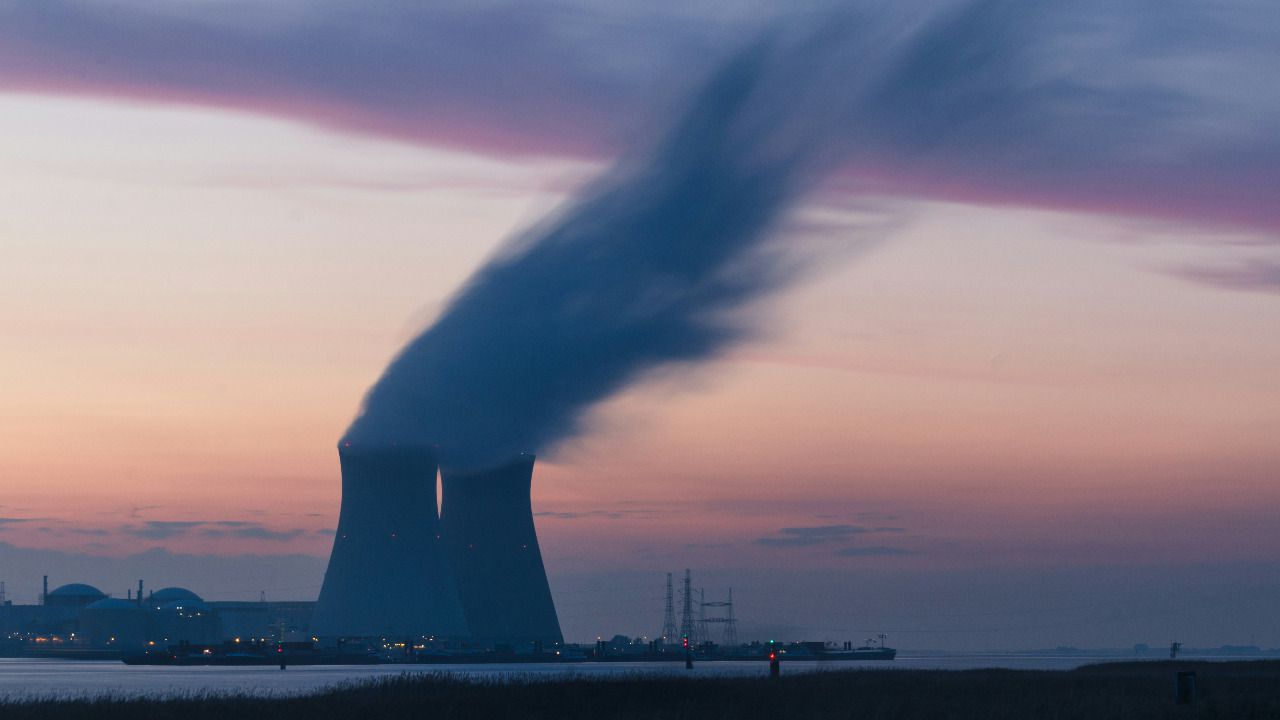 Meta apuesta por la energía nuclear para alimentar sus centros de datos