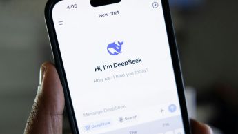China limita funciones de chatbots de IA para evitar trampas durante su PAU