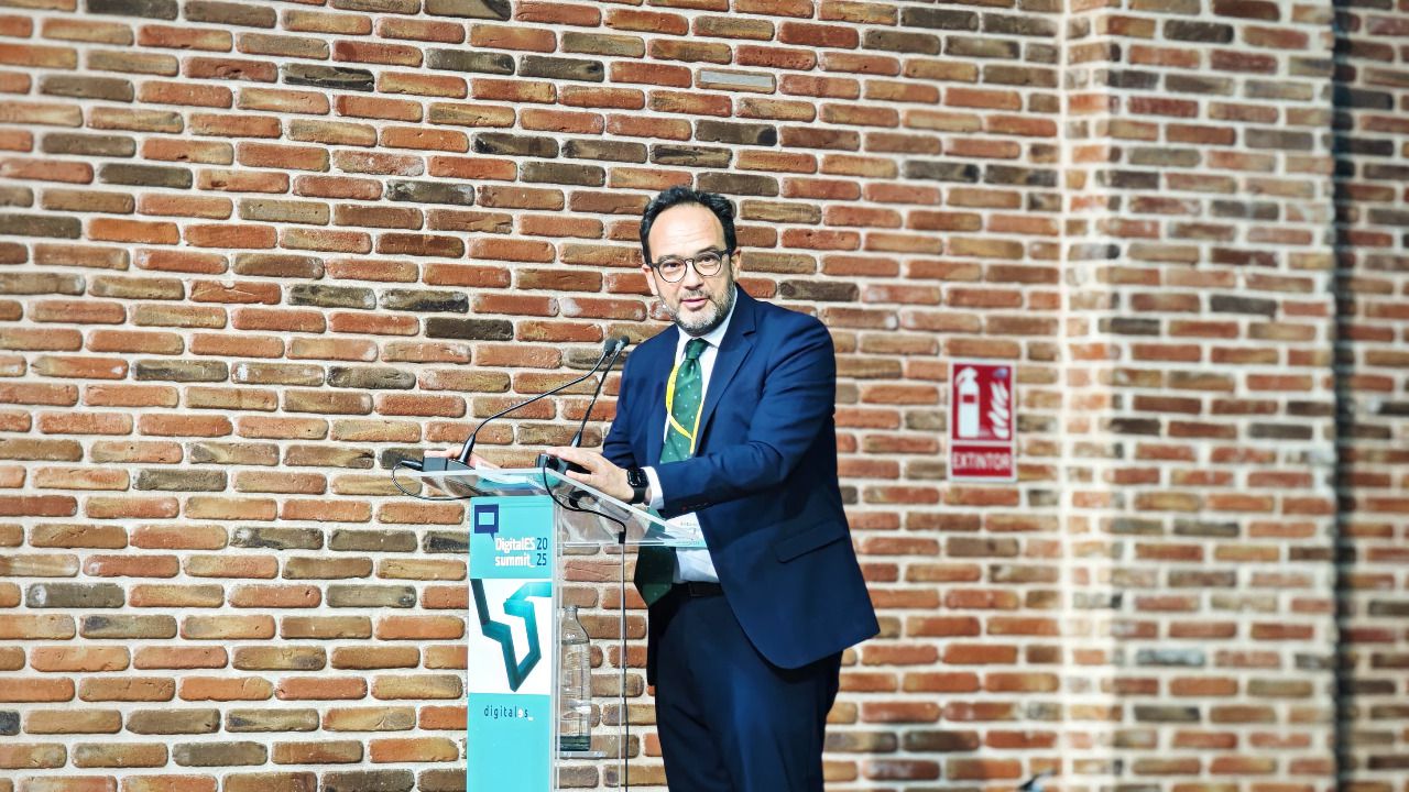 Choque entre el Gobierno y las telecos por el control del espectro
