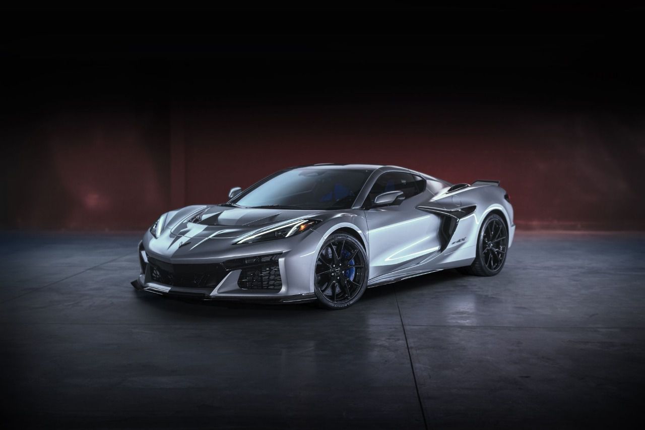 Corvette ZR1X 2026: diseño híbrido para el máximo rendimiento americano