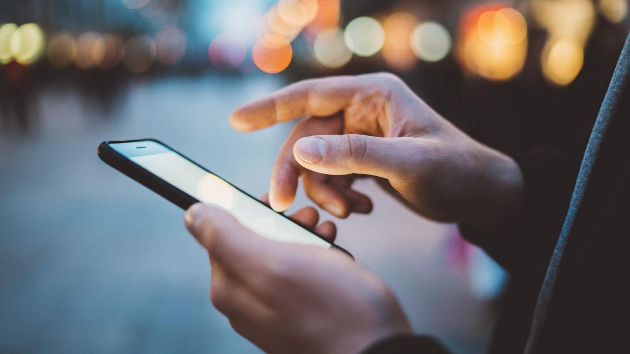 El 53% de los españoles está dispuesto a cambiar de operador de telefonía móvil, según Oliver Wyman