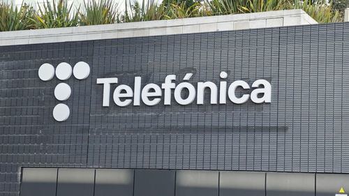 La CNMC frena la subida de precio de la línea fija no empaquetada propuesta por Telefónica