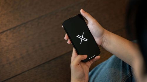 El porno vuelve a X (Twitter): verificación con DNI o selfie para consumir contenidos NSFW