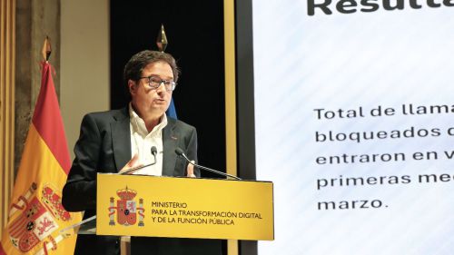 Óscar López, ministro de Transformación Digital y de la Función Pública, durante el encuentro con la prensa
