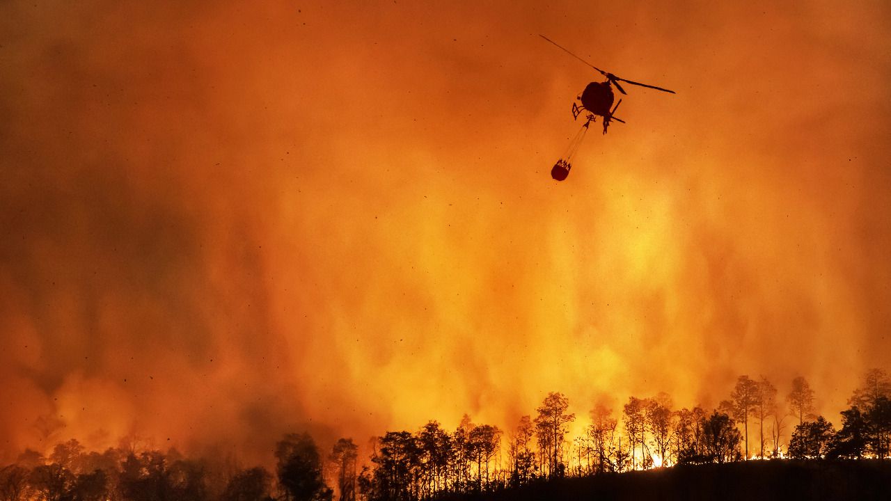 Las telecos refuerzan sus redes para garantizar la conectividad en las zonas afectadas por los incendios en España