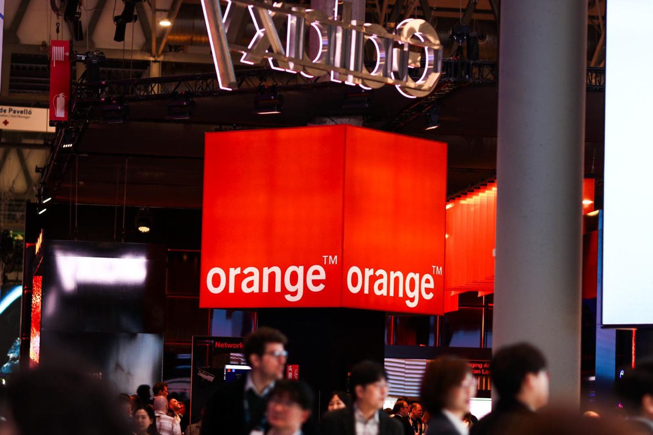 Orange lanza “Todo”, la primera tarifa plana integral con fibra, móvil, fútbol y streaming